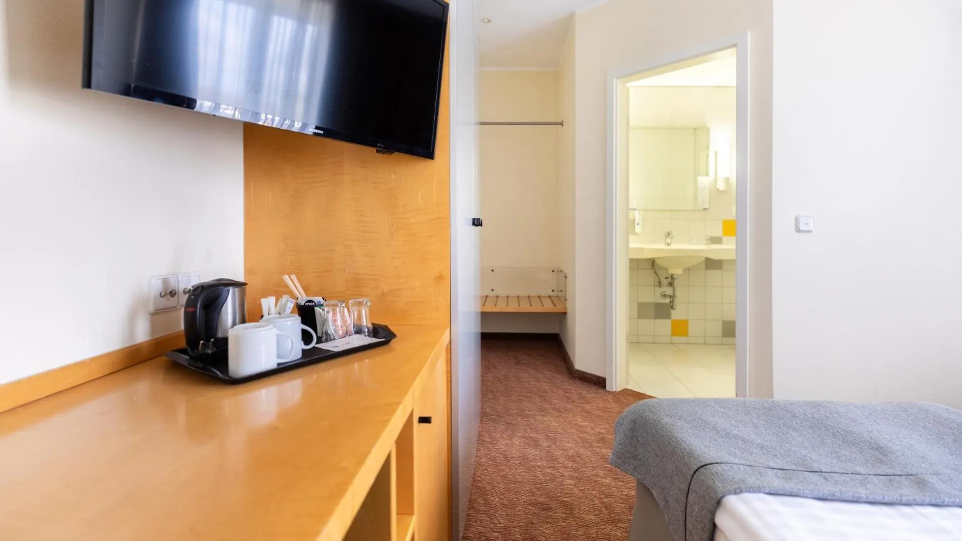 Select Hotel Silence Garden Koeln Germany