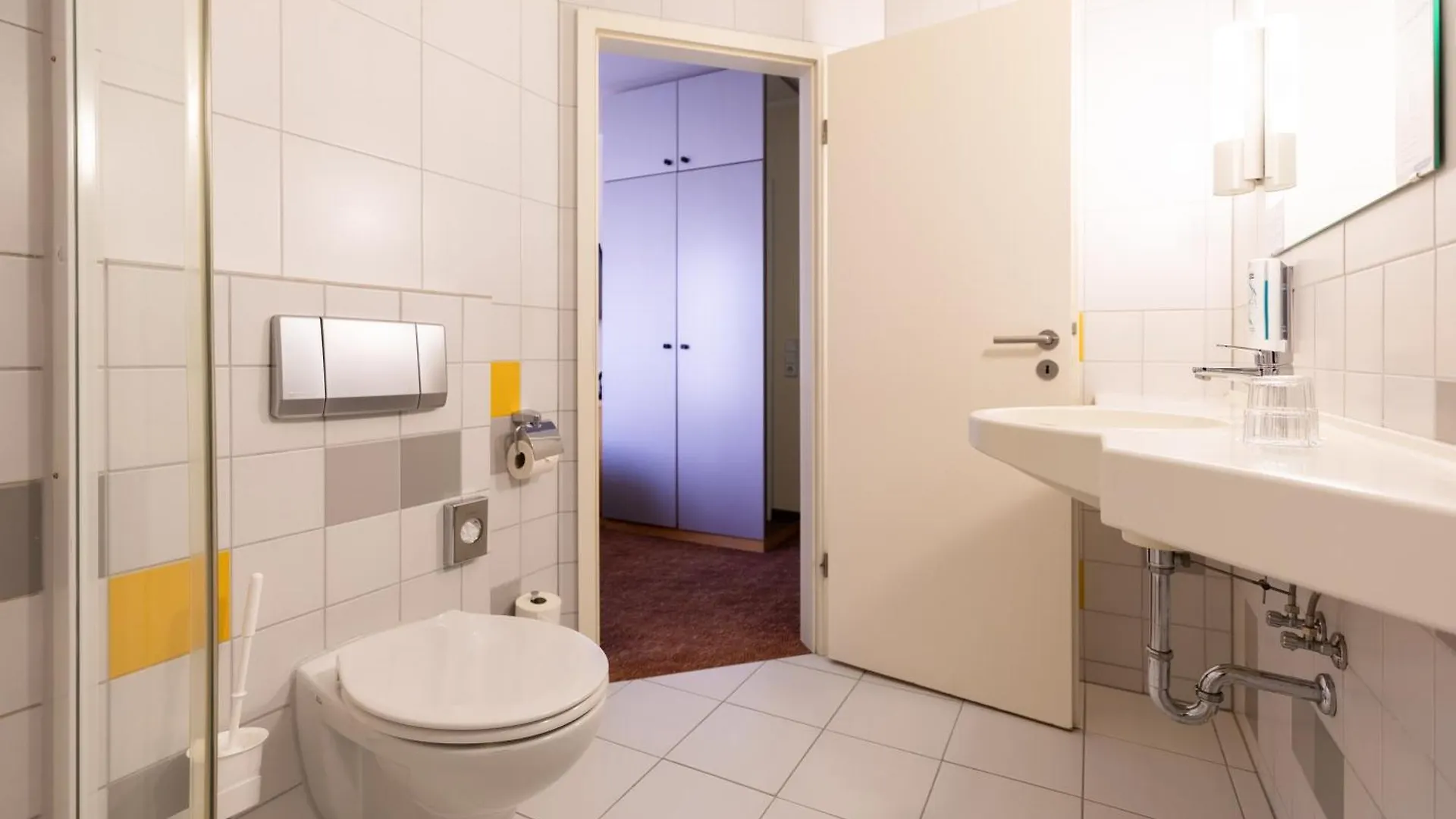 Select Hotel Silence Garden Koeln Germany
