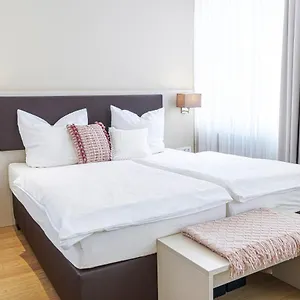 Tante Alma's Koelner Otel