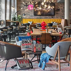 Moxy Frankfurt Airport Otel Kelsterbach