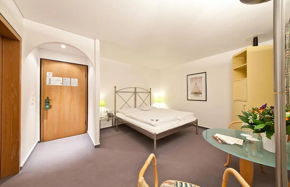 Select Hotel Silence Garden Koeln Germany
