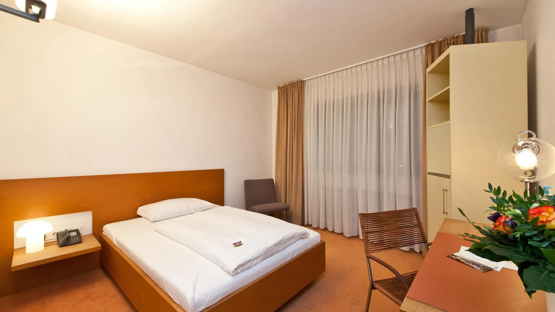 Select Hotel Silence Garden Koeln  Cologne